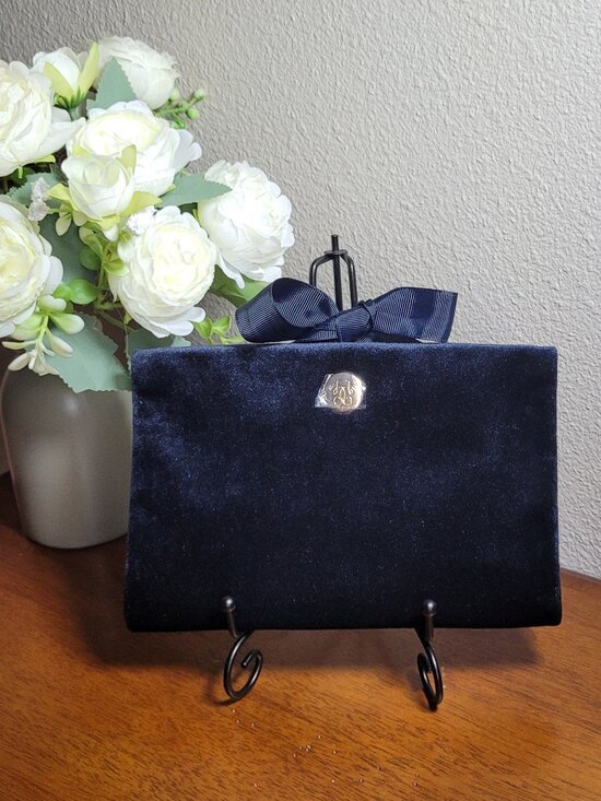 GUERLAIN Handbags - Guerlain Velvet Cosmetic Bag